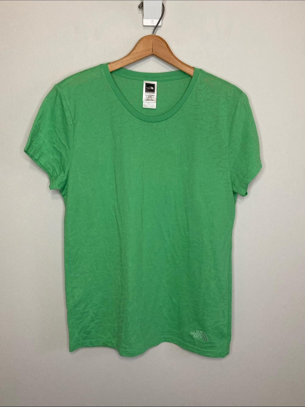 The North Face Women's Bright Green Short Sleeve Crew Burnout Tee Size XL - Picture 2 of 7